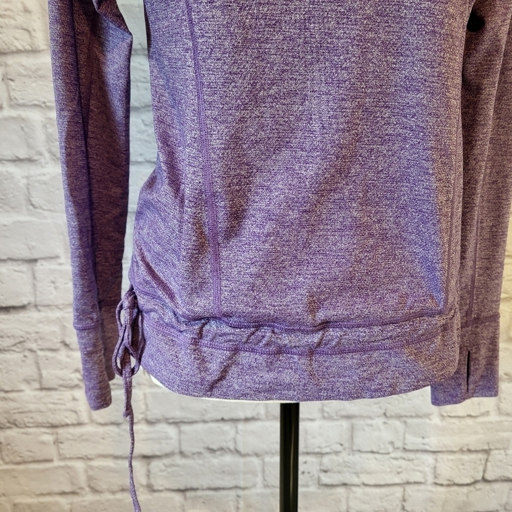 Lucy light heather purple long sleeve scoop neck thumb hole cuff top size S - Picture 4 of 10